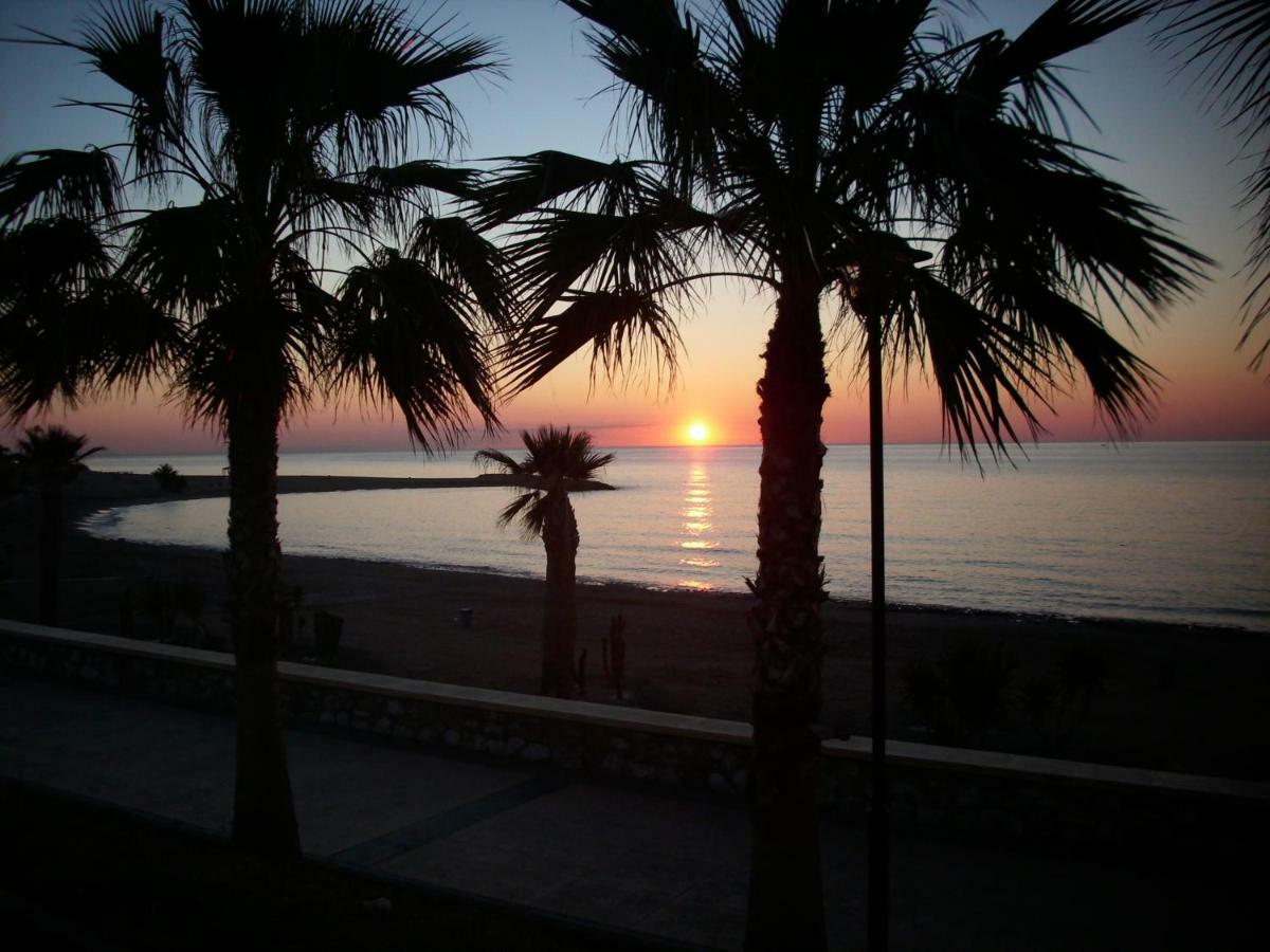 La Esperanza Beach- Zona Pubs Y Restaurantes Mojácar Eksteriør billede
